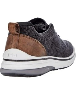 SKECHERS Robinson | Sneakers & Athletic Shoes -The Modern Shoes 71EgUUs4nES. AC SR736920