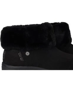 SKECHERS Easy Going - Comfy Cool Martha Stewart- Hands Free Slip-Ins | Boots -The Modern Shoes 71NpPvcJlL. AC SR736920