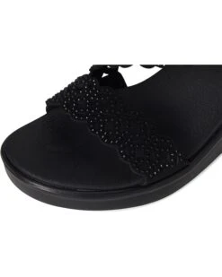 SKECHERS Rumble On - Sassier Dayz | Heels -The Modern Shoes 71hg1ZknRFL. AC SR736920