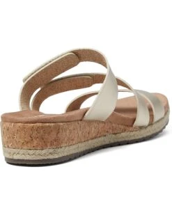 SKECHERS Martha Stewart - Breezie Shiny Luster | Sandals -The Modern Shoes 71s3wh9CPwL. AC SR736920